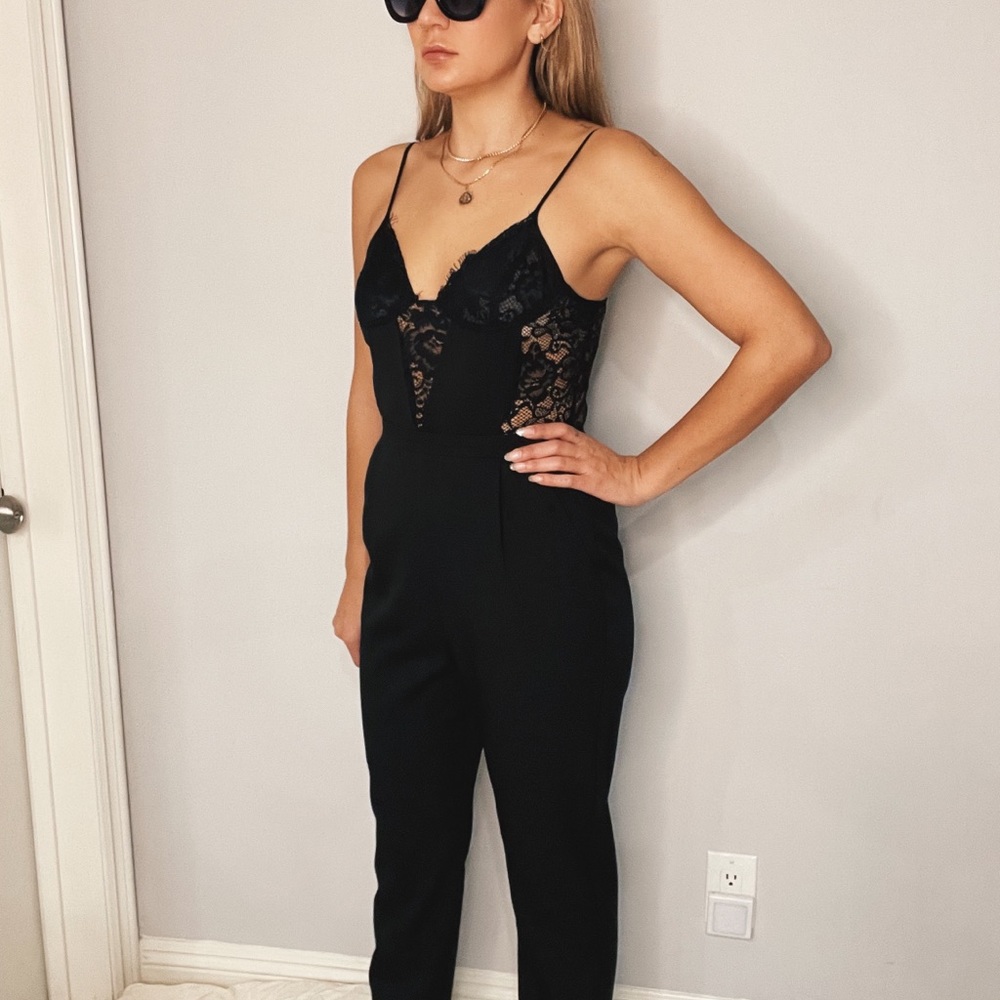 Lace jumpsuit - Picture 2 of 2